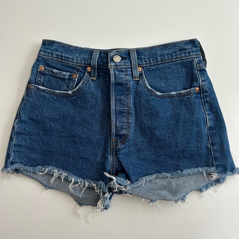 Levi’s 501 High Rise Denim Shorts Size 26